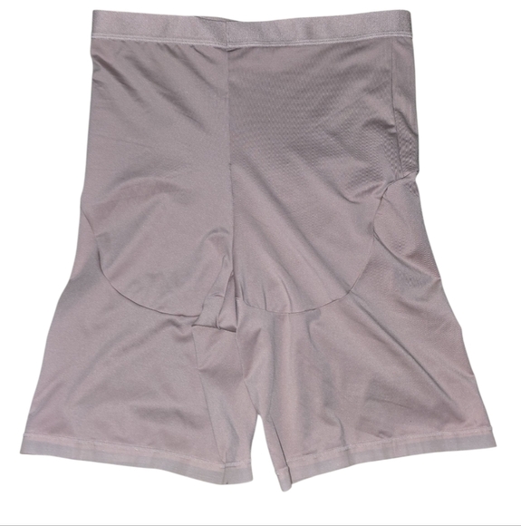 Womens Maidenform Size Small Shaping Shorts, NWT!!! - Picture 2 of 3